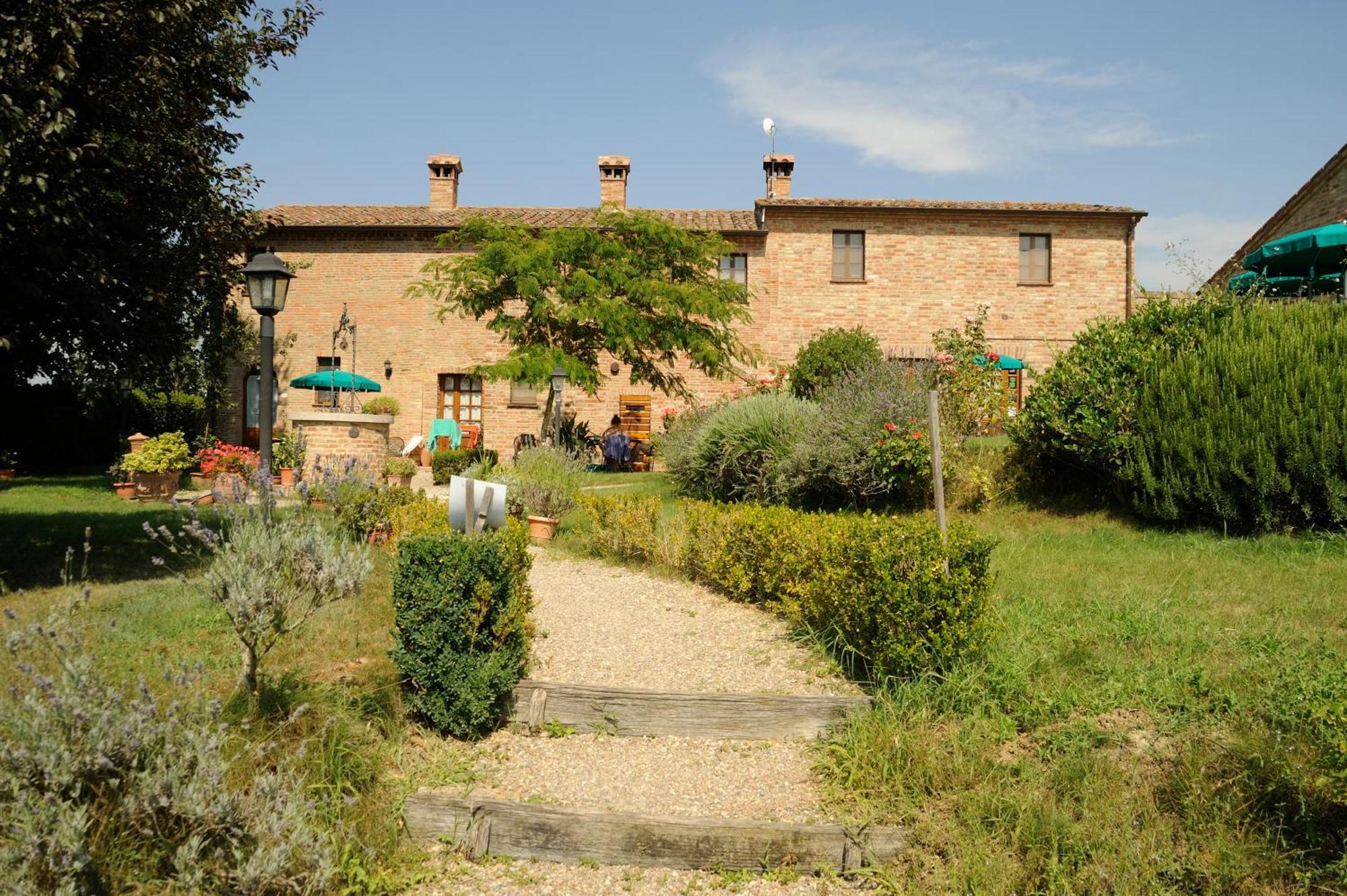 Villa Agriturismo I Fuochi Valiano Exterior foto